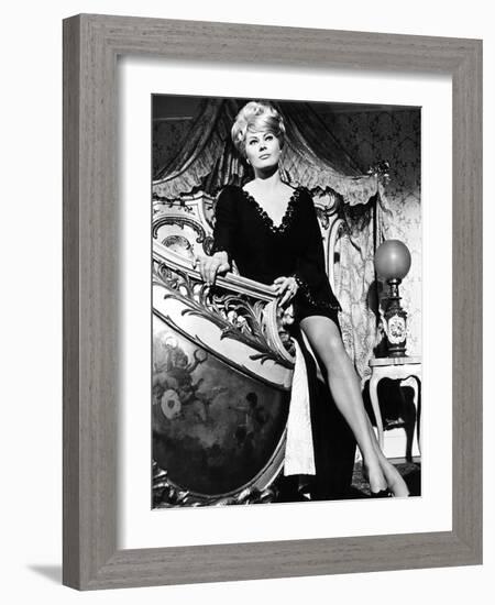 4 for Texas, (AKA Four for Texas), Anita Ekberg, 1964-null-Framed Photo