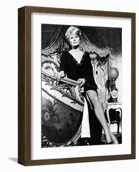 4 for Texas, (AKA Four for Texas), Anita Ekberg, 1964-null-Framed Photo