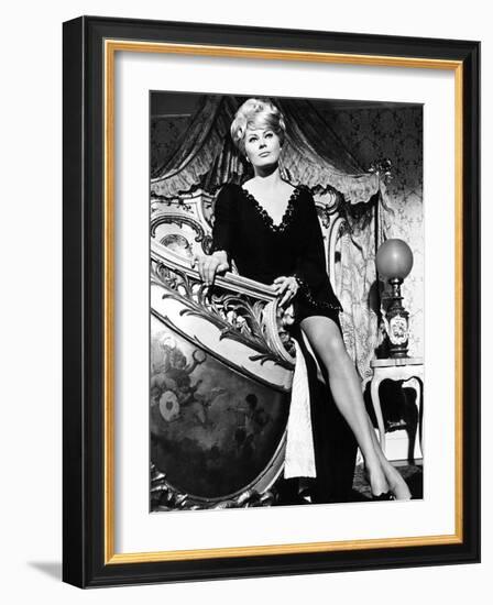 4 for Texas, (AKA Four for Texas), Anita Ekberg, 1964-null-Framed Photo