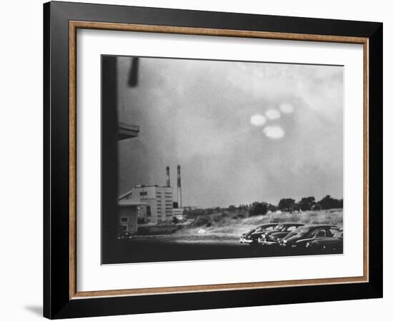 4 Ufo in the Sky, 50's-null-Framed Photo