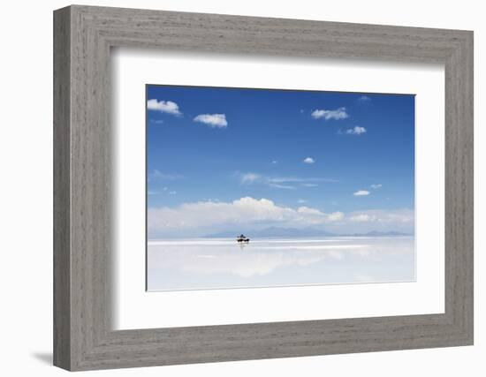 4Wd in the Moiddle of Salar De Uyuni, Salt Flat in Bolivia-zanskar-Framed Photographic Print