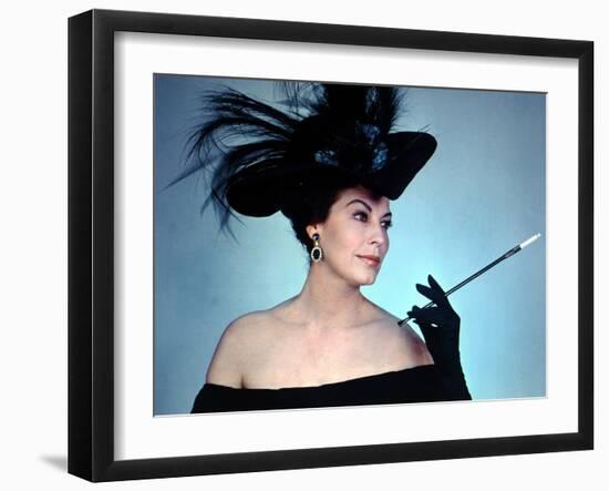 55 DAYS IN PEKING, 1963 directed by NICOLAS RAY with Ava Gardner (photo)-null-Framed Photo