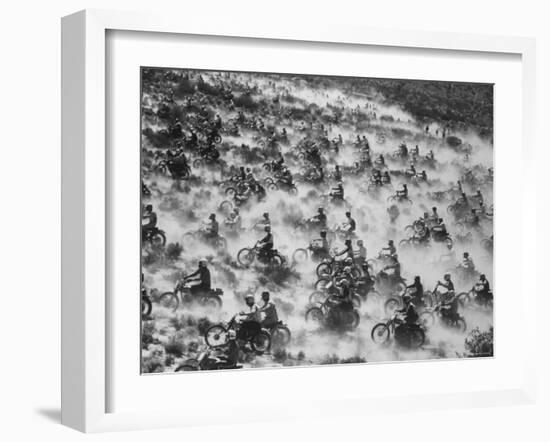 650 Motorcyclists Race Through the Mojave Desert-Bill Eppridge-Framed Photographic Print