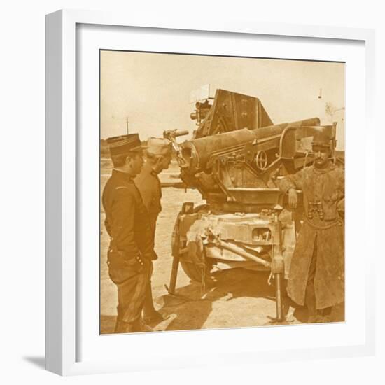 75 automatic anti-aircraft gun, c1914-c1918-Unknown-Framed Photographic Print