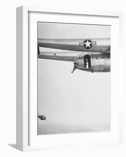 82nd Airborne Trooper Demonstrating Perfect Jump Form with Hands Clenched-Hank Walker-Framed Photographic Print