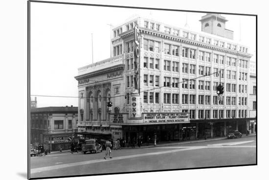 9th and Broadway in Tacoma, WA Photograph - Tacoma, WA-Lantern Press-Mounted Art Print