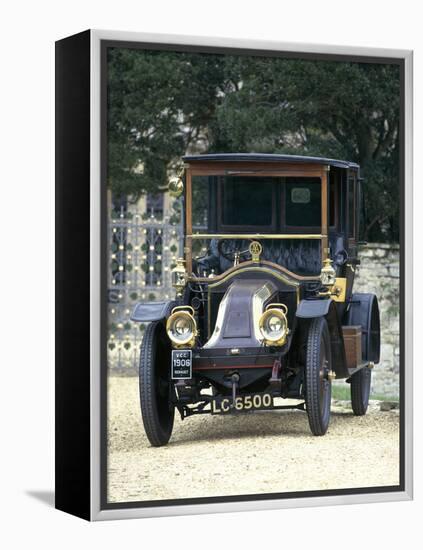 A 1906 Renault 14/20Hp XB-null-Framed Premier Image Canvas