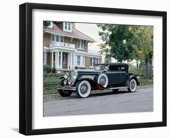 A 1931 Duesenberg J Convertible Victoria-null-Framed Photographic Print