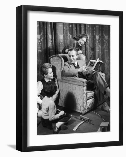 A 1950s Family Living Room-Heinz Zinram-Framed Photographic Print
