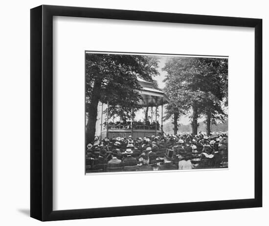 A band in Hyde Park, London, c1901 (1901)-Unknown-Framed Photographic Print