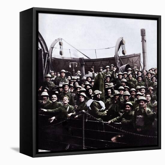 A boat of soldiers rescued from Dunkirk, 1940, (1945)-Unknown-Framed Stretched Canvas