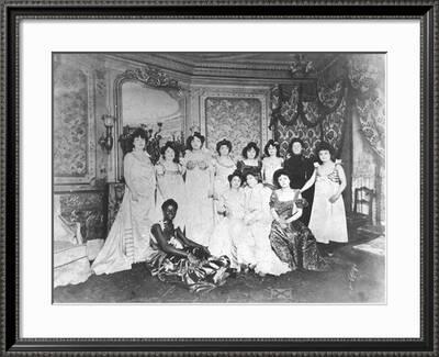France 4/"x6/" Black//White Reprint Photograph 1940 WW2 BROTHEL in Paris