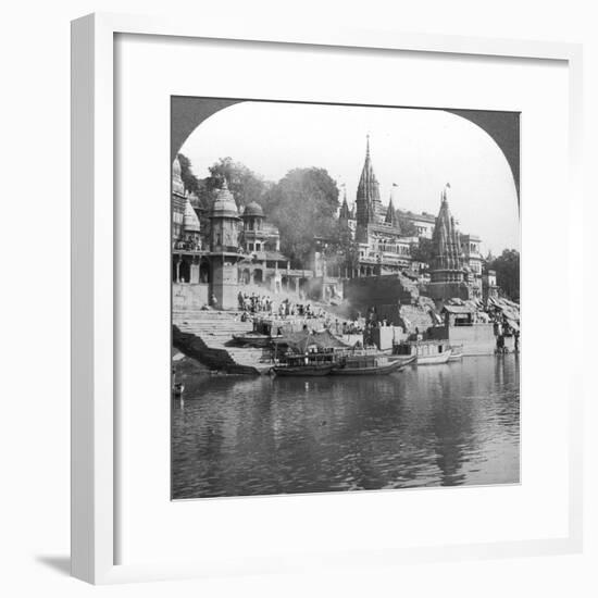 A Burning Ghat on the Ganges at Benares (Varanas), India, 1900s-Underwood & Underwood-Framed Photographic Print