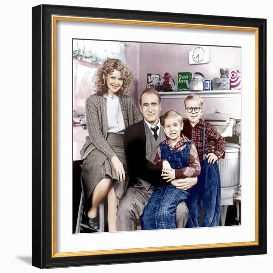 A Christmas Story, Melinda Dillon, Darren McGavin, Ian Petrella, Peter Billingsley, 1983-null-Framed Photo