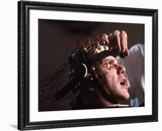 A CLOCKWORK ORANGE, 1971 directed by STANLEY KUBRICK with Malcolm McDowell (photo)-null-Framed Photo