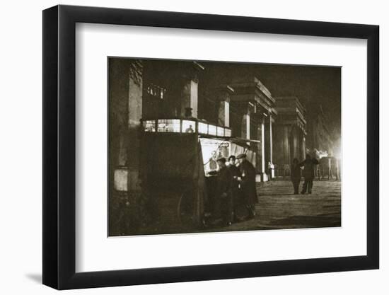 A coffee stall at Hyde Park Corner, London, 20th century-Unknown-Framed Photographic Print