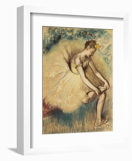 A Dancer Putting on Her Shoe; Danseuse Attachant Sa Chaussure, 1896-Edgar Degas-Framed Giclee Print