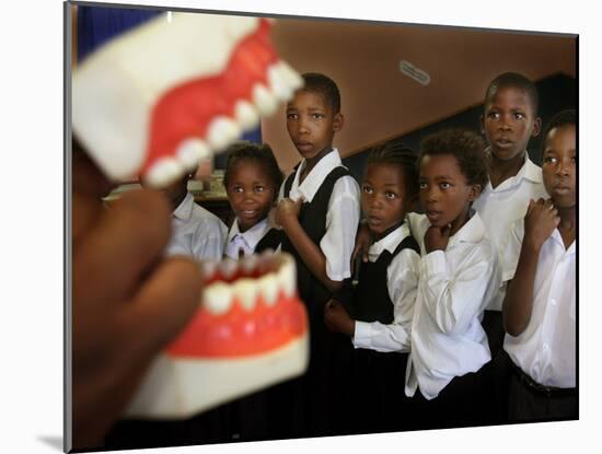 A Dental Practitioner from the Philophepa Train-null-Mounted Photographic Print