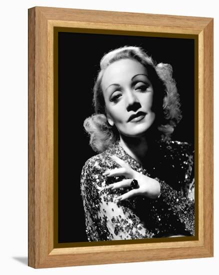 A FOREIGN AFFAIR, 1948 directed by BILLY WILDER with Marlene Dietrich (b/w photo)-null-Framed Stretched Canvas