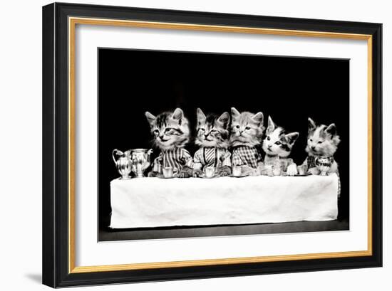 A Hungry Bunch, 1914-Science Source-Framed Giclee Print