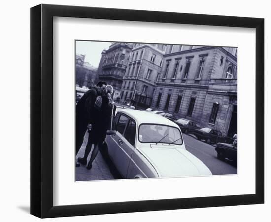 A Kiss in Winter, Paris, France-Walter Bibikow-Framed Photographic Print