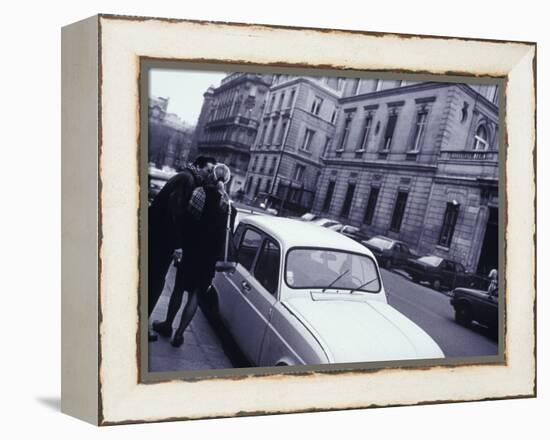 A Kiss in Winter, Paris, France-Walter Bibikow-Framed Premier Image Canvas