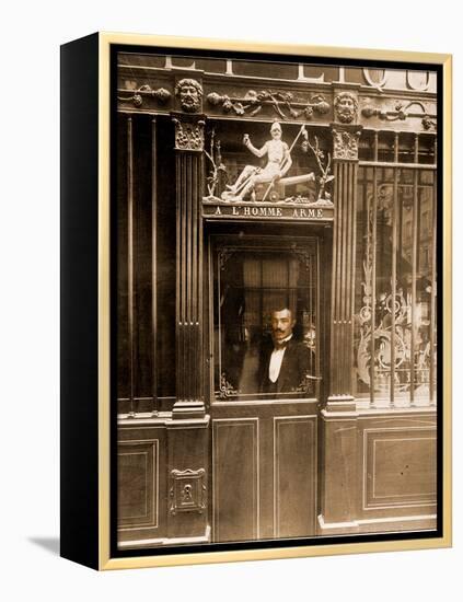 A? L'Homme Arme?, 25 Rue des Blancs Manteaux, Paris 1900-Eugène Atget-Framed Premier Image Canvas