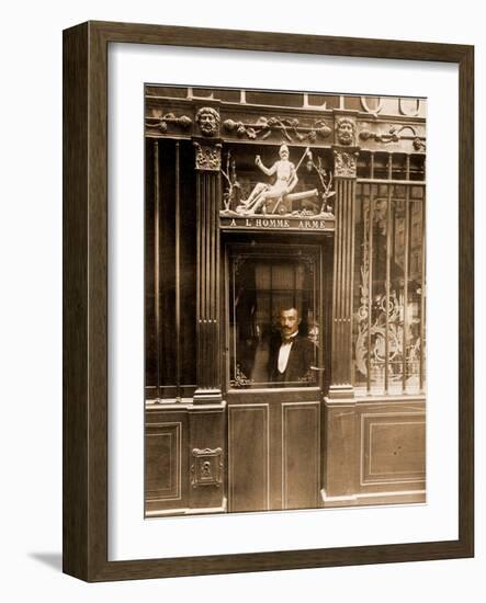 A? L'Homme Arme?, 25 Rue des Blancs Manteaux, Paris 1900-Eugène Atget-Framed Photographic Print