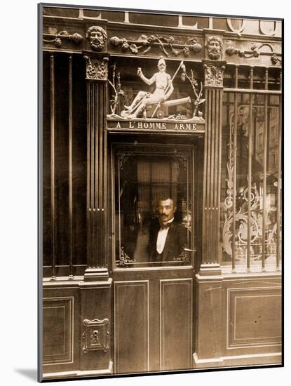 A? L'Homme Arme?, 25 Rue des Blancs Manteaux, Paris 1900-Eugène Atget-Mounted Photographic Print