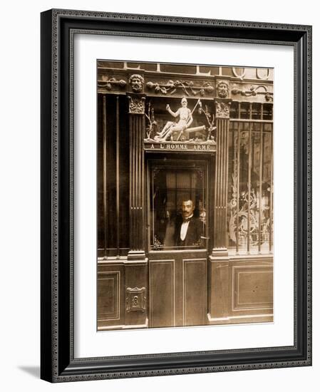 A? L'Homme Arme?, 25 Rue des Blancs Manteaux, Paris 1900-Eugène Atget-Framed Photographic Print