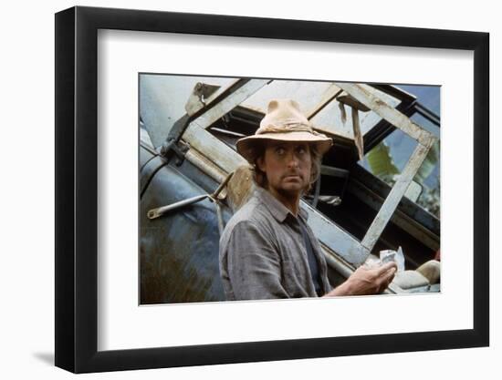 A la poursuite du diamant vert Romancing the stone by Robert Zemeckis with Michael Douglas, 1984 (p-null-Framed Photo