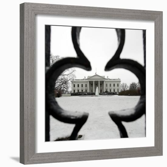 A Light Dusting of Snow Covers the Ground in Front of the White House-Ron Edmonds-Framed Photographic Print