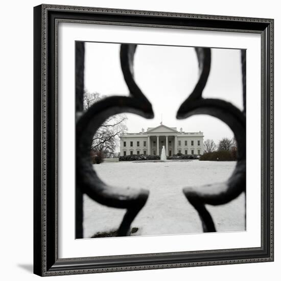 A Light Dusting of Snow Covers the Ground in Front of the White House-Ron Edmonds-Framed Photographic Print