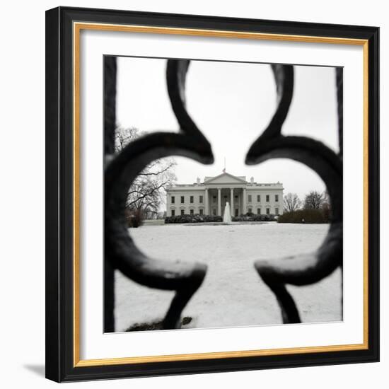 A Light Dusting of Snow Covers the Ground in Front of the White House-Ron Edmonds-Framed Photographic Print