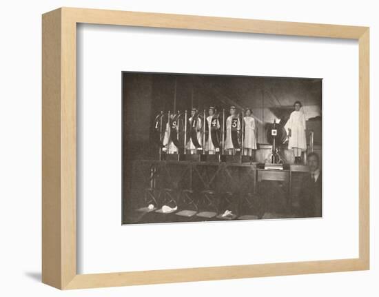 'A lucky number for my readers. How the Rio Daily State Lottery is drawn', 1914-Unknown-Framed Photographic Print