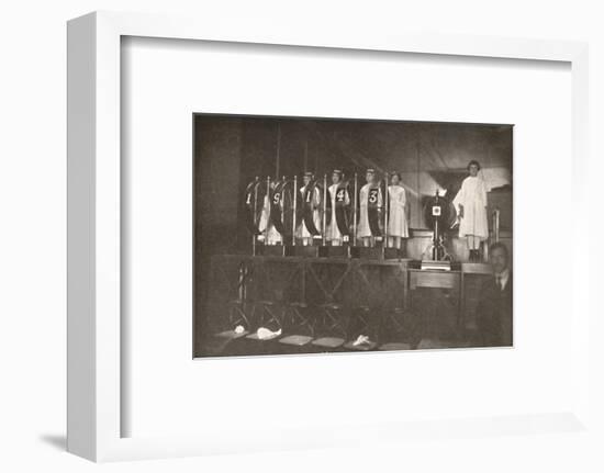 'A lucky number for my readers. How the Rio Daily State Lottery is drawn', 1914-Unknown-Framed Photographic Print