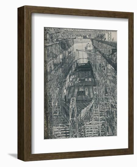 'A Nest of Steel. Cunard White Star liner Georgic in construction, 1927-1929, (1936)-Unknown-Framed Photographic Print