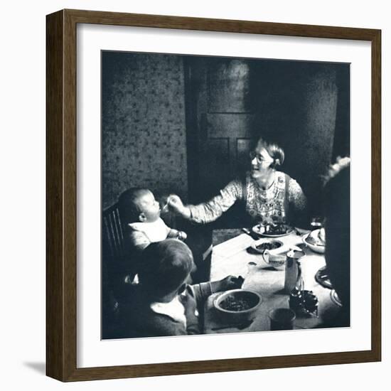 'A nice hot dinner', 1941-Cecil Beaton-Framed Photographic Print