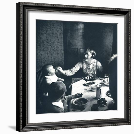 'A nice hot dinner', 1941-Cecil Beaton-Framed Photographic Print