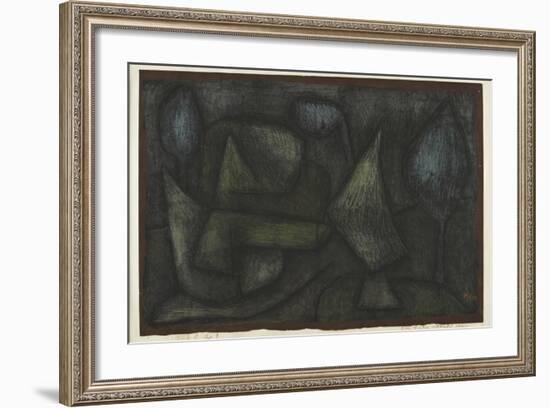 A Park Late in the Evening (Ein Park Abends Spät)-Paul Klee-Framed Giclee Print