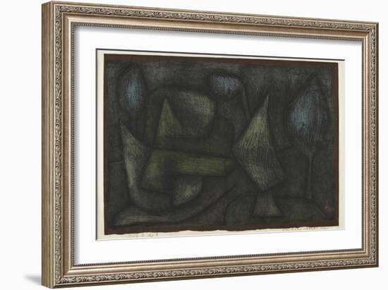 A Park Late in the Evening (Ein Park Abends Spät)-Paul Klee-Framed Giclee Print