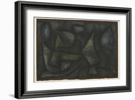 A Park Late in the Evening (Ein Park Abends Spät)-Paul Klee-Framed Giclee Print