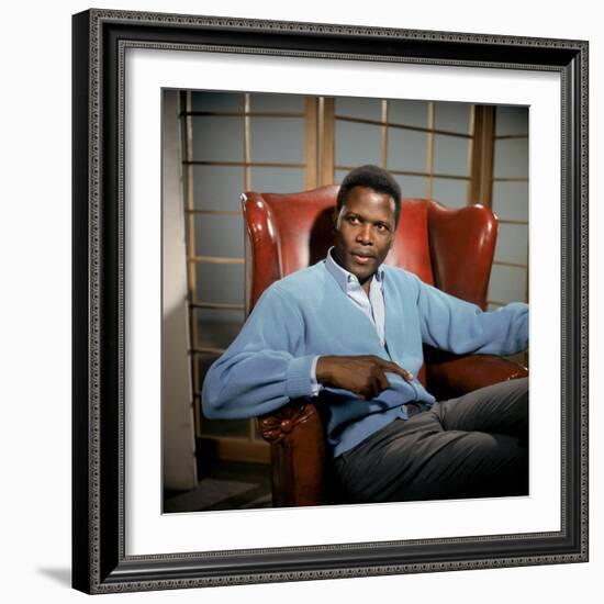 A Patch Of Blue, Sidney Poitier, 1965-null-Framed Photo