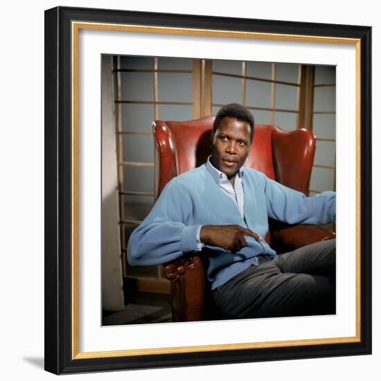 A Patch Of Blue, Sidney Poitier, 1965-null-Framed Photo