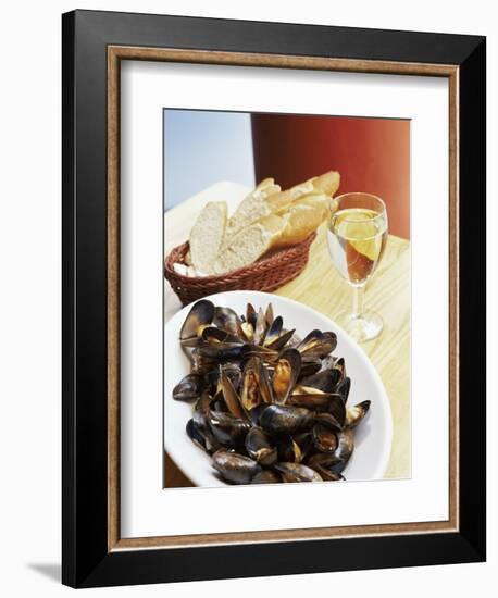 A Plate of Mussels, Glasgow, Scotland, United Kingdom, Europe-Yadid Levy-Framed Photographic Print