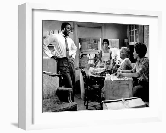 A Raisin In The Sun, Sidney Poitier, Ruby Dee, Claudia McNeil, Diana Sands, 1961-null-Framed Photo