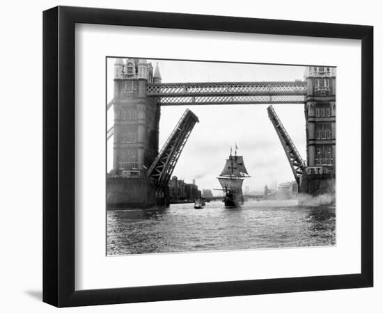 A Replica of Francis Drakes Ship the Golden Hinde Sails Down the Thames, September 1974-null-Framed Photographic Print