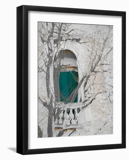 A Room with a View-Doug Chinnery-Framed Photographic Print