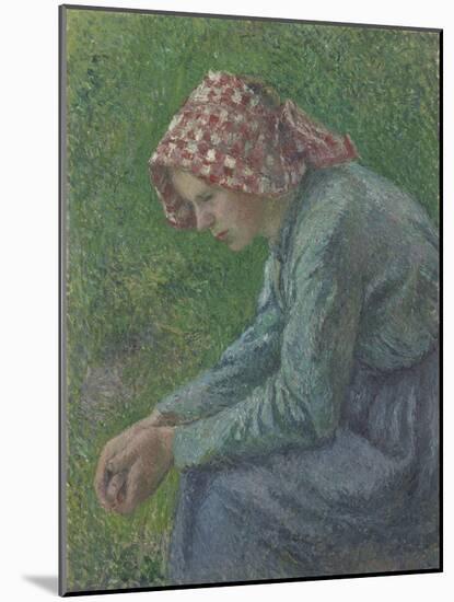 A Seated Peasant Woman, 1885-Camille Pissarro-Mounted Giclee Print