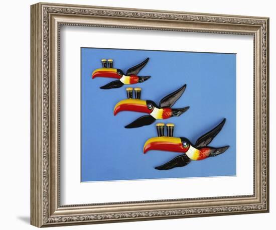 A Set of Three Carltonware Graduated Guinness Advertising Toucan Wall Hangings--Framed Giclee Print